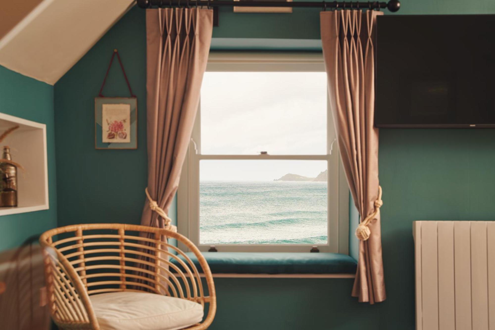 The Old Success Inn Sennen Cove Ruang foto